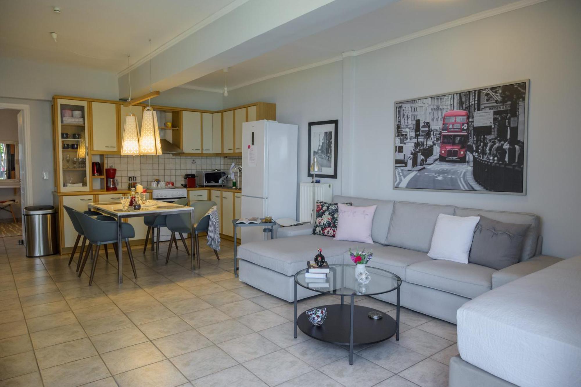 Harris Elegant House Superb View Near Airport Apartment Artemida  Luaran gambar