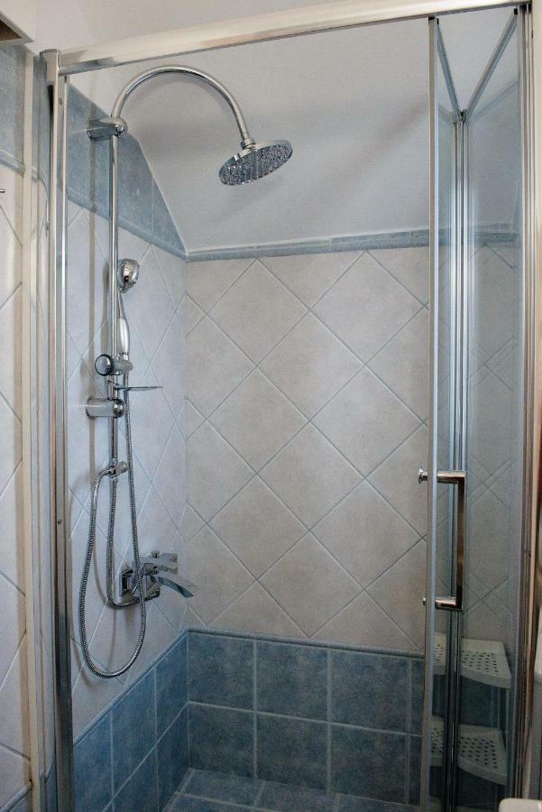 Harris Elegant House Superb View Near Airport Apartment Artemida  Luaran gambar